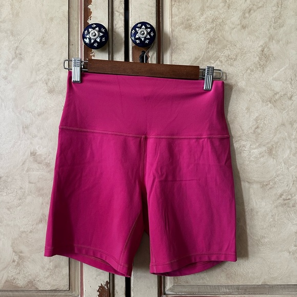 Lululemon Athletica Align 6” High-Waisted Bike Shorts Raspberry Coulis - Picture 2 of 5